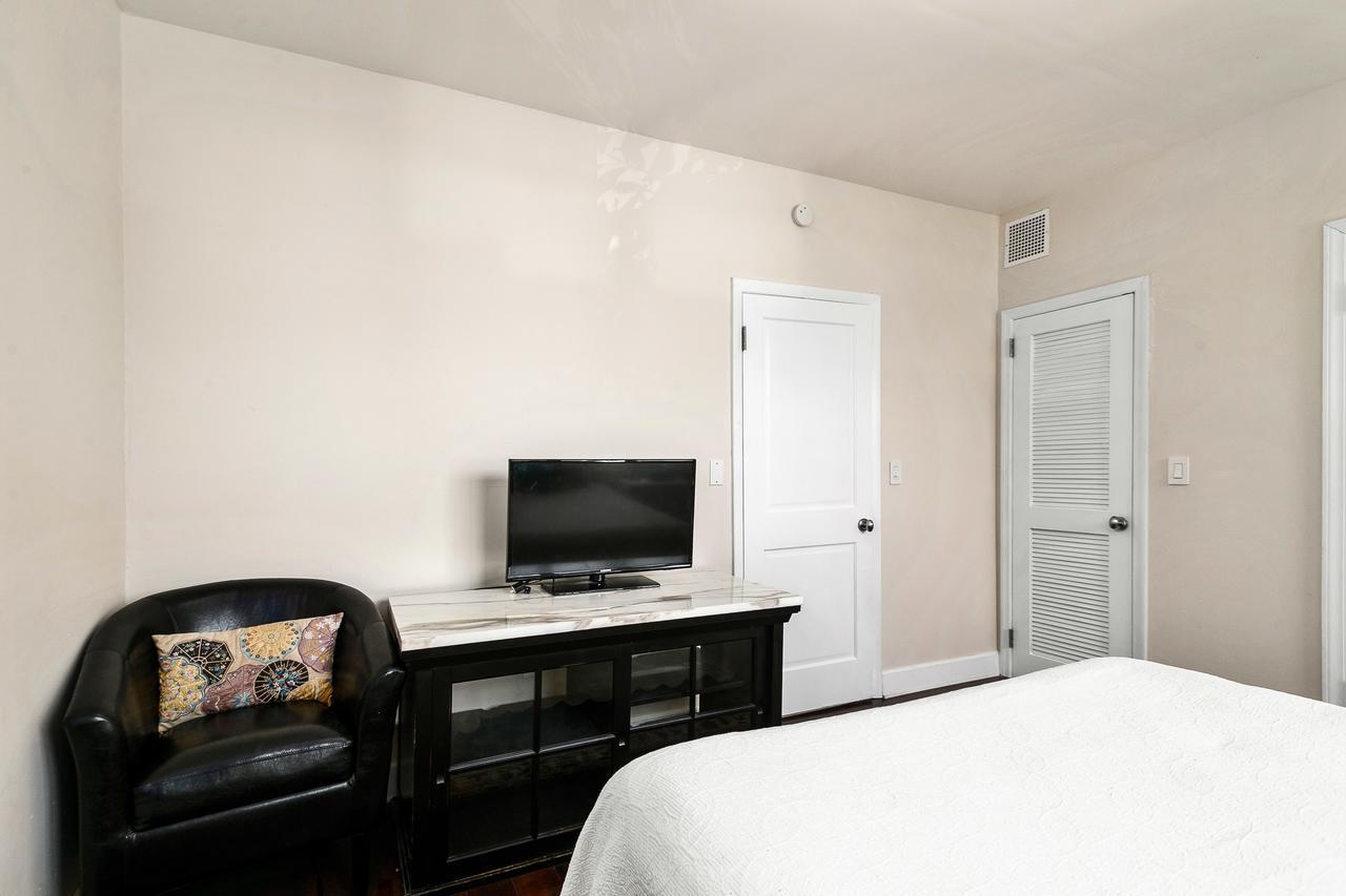 Two Bedroom Two Bath Apartment 2 Block To Beach Miami Beach Eksteriør billede
